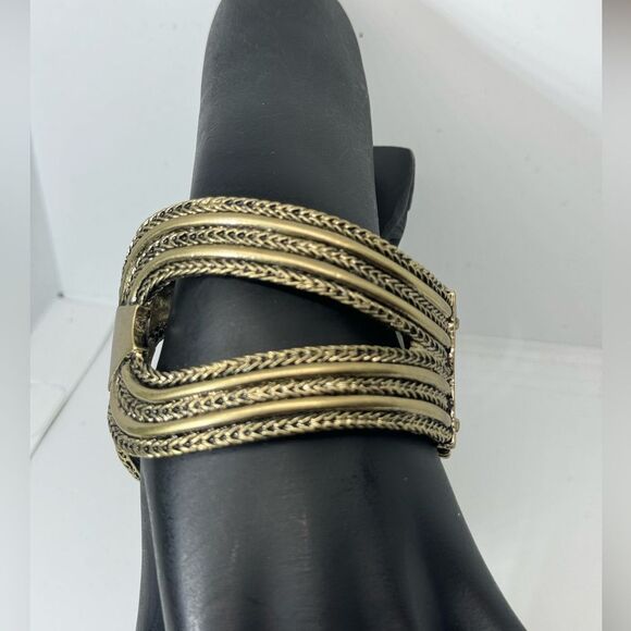 Chicos Chunky Textured Hinged Bangle Bracelet - Picture 9 of 16